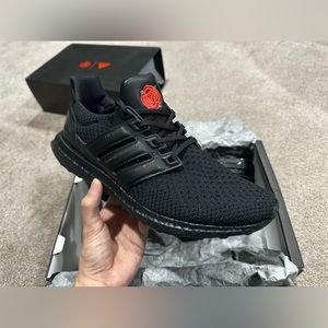 Adidas Ultraboost x Manchester United size 11.5